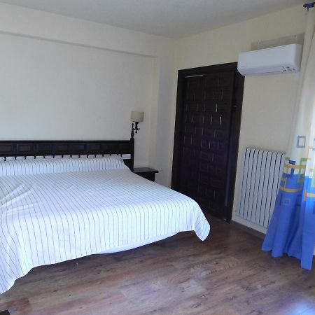 Hotel Restaurante Las Galias Zuera Eksteriør billede